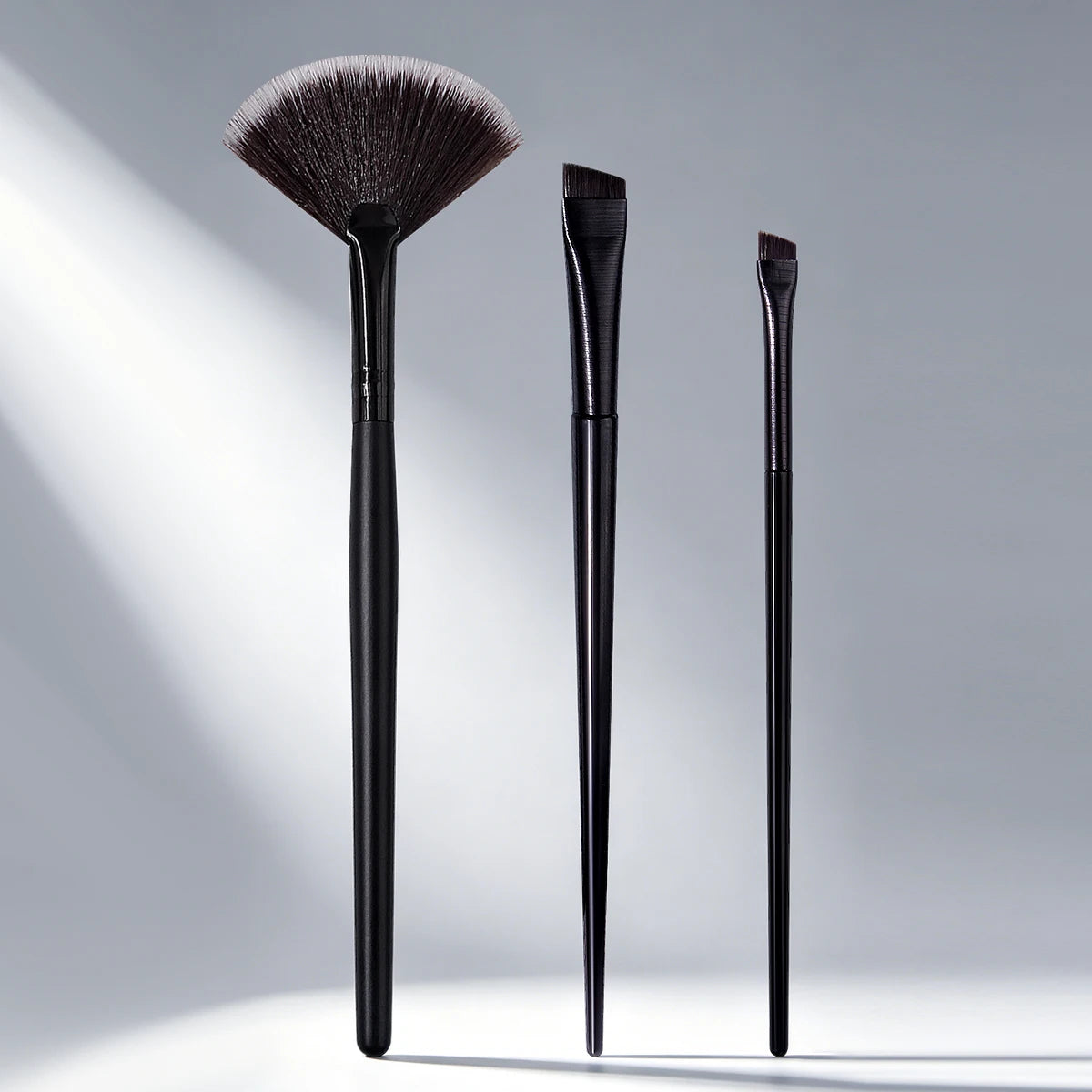 KOSSHOW 3-Pc Makeup Brush Set – Fan Highlighter, Liner & Brow Makeup Brush Set QXL