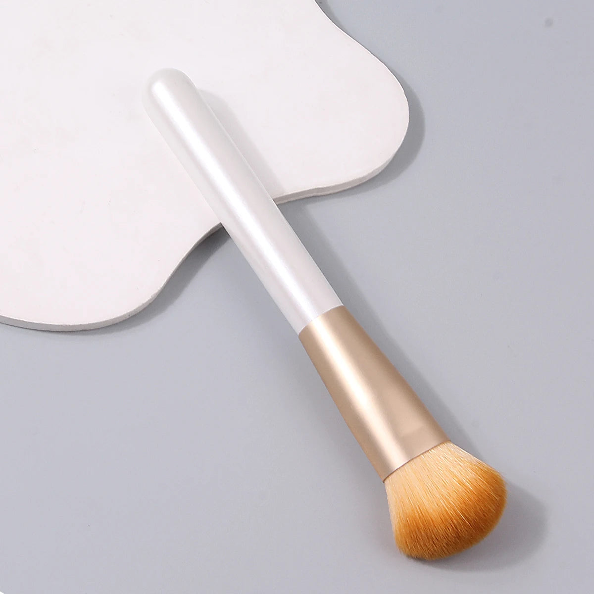 KOSSHOW Foundation Brush – Soft Streak-Free Liquid Coverage Foundation Makeup Brush QXL