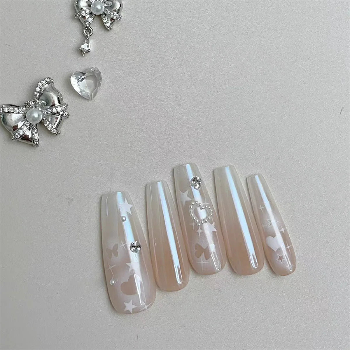 5D White Hollow Nail Art Stickers – Heart Butterfly Star Decals Nail Art Stickers QXL