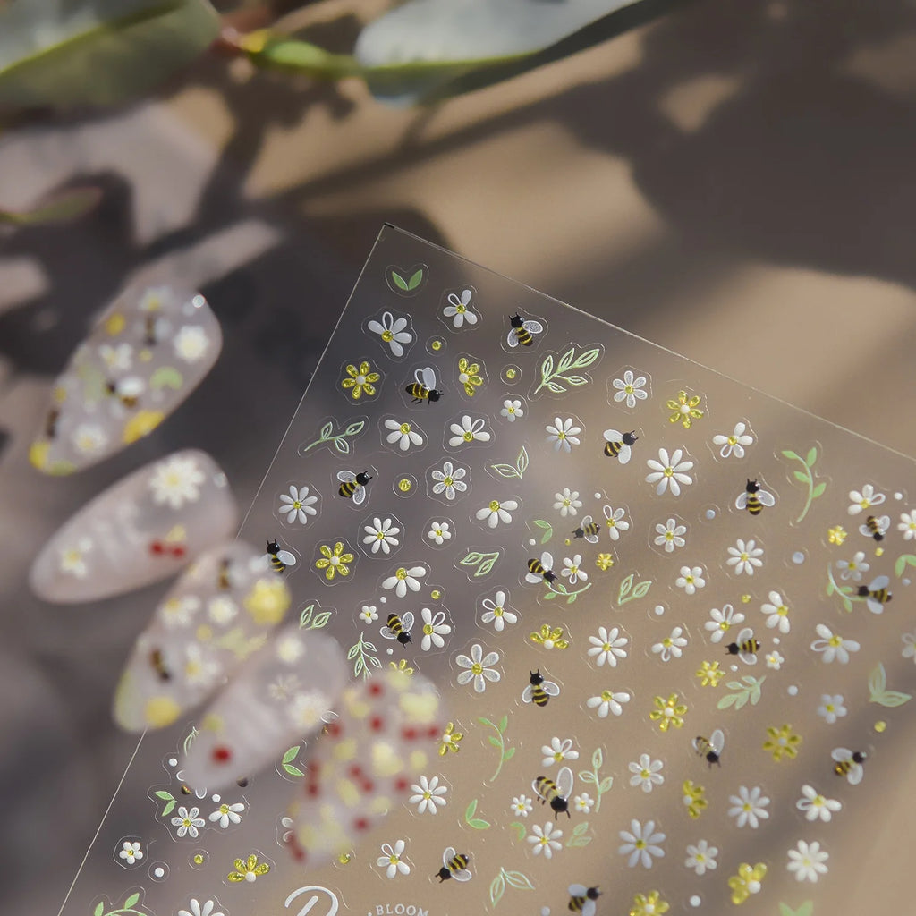 Bee Garden 5D Nail Stickers | Daisy & Floral Nail Decals 5D Nail Stickers QXL