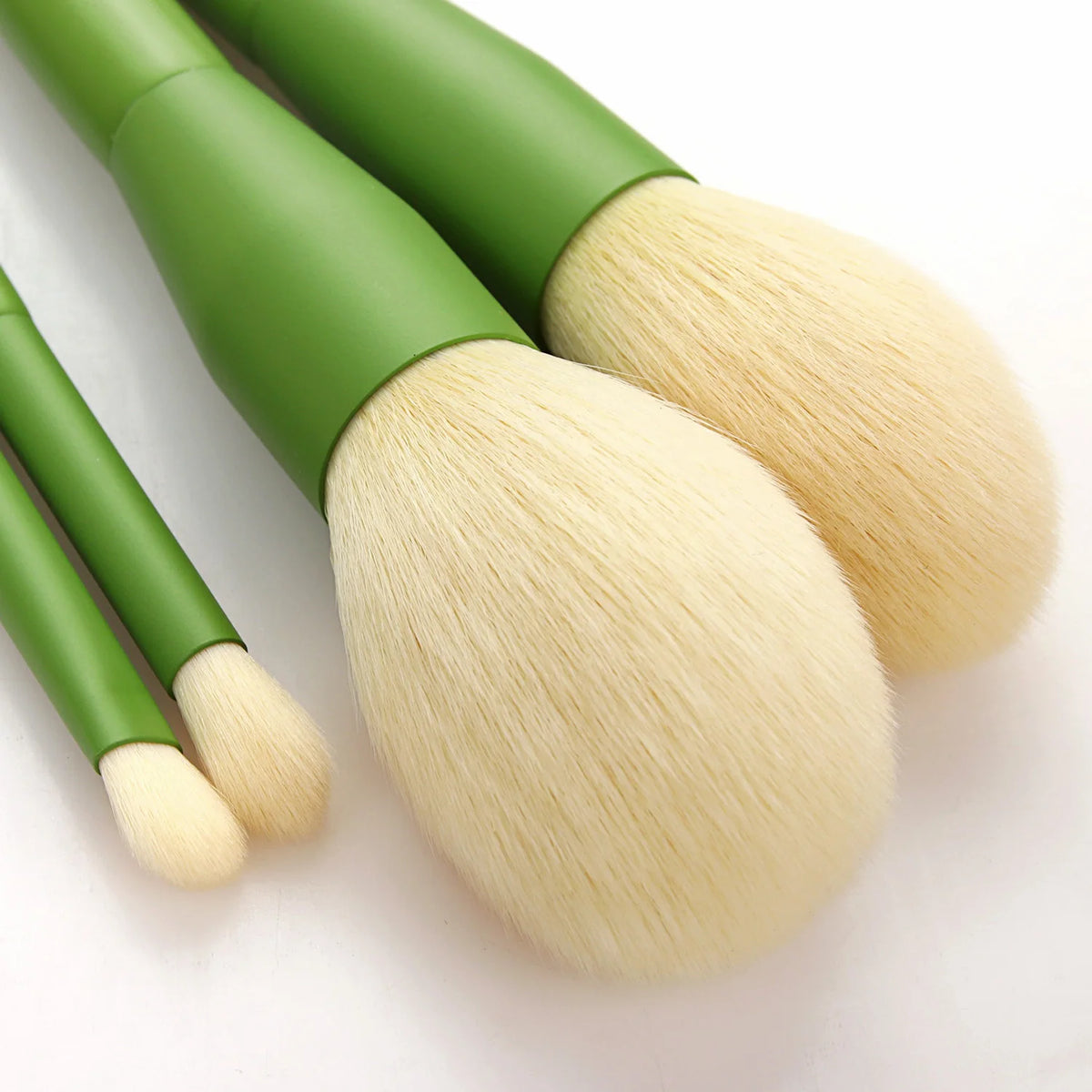 11-Pc Green Handle Makeup Brush Set | Powder Blush & Eyeshadow Makeup Brush Set QXL