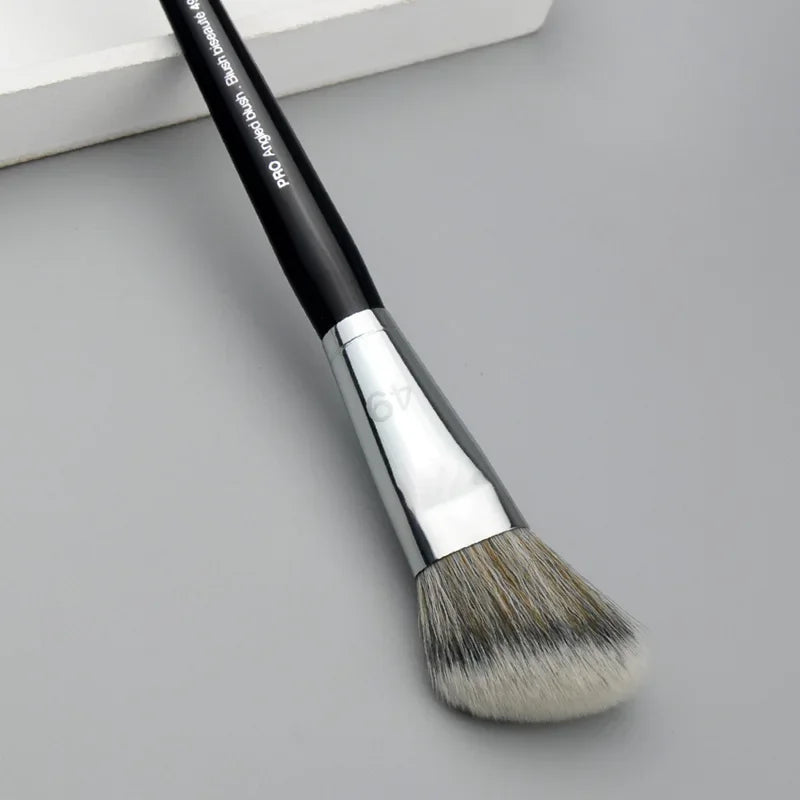 Angled Contour Brush | Cheekbone Blush & Sculpting Tool Contour Makeup Brush QXL
