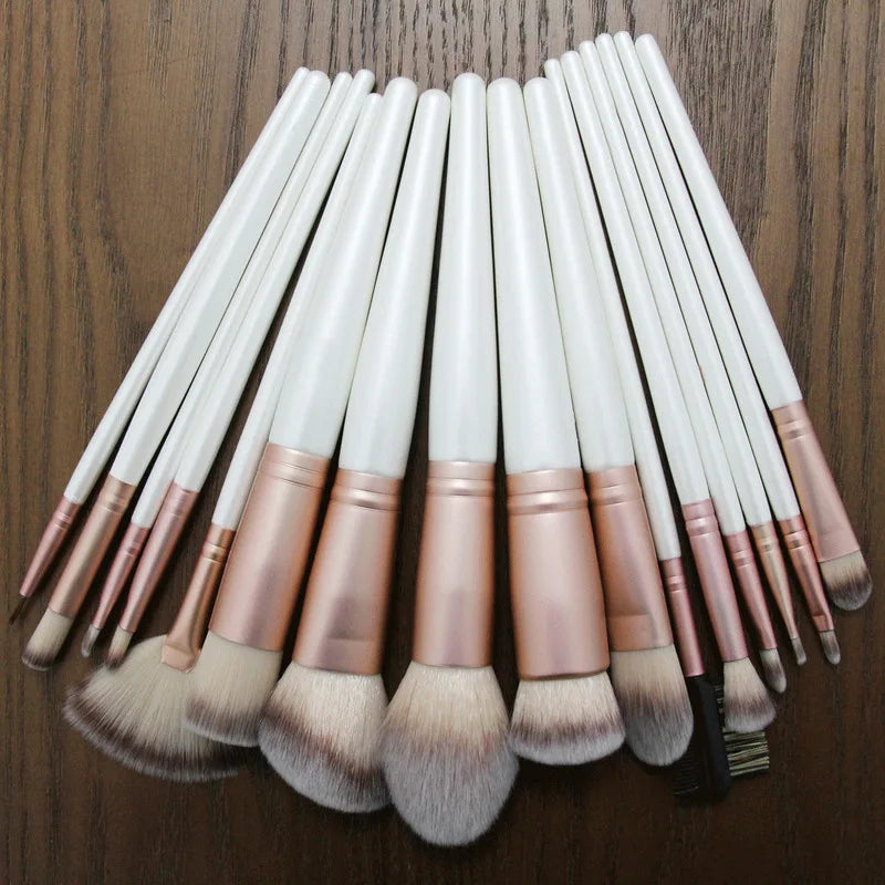 16-Piece Makeup Brush Set | Wood Handles & PU Travel Bag Makeup Brush Set QXL