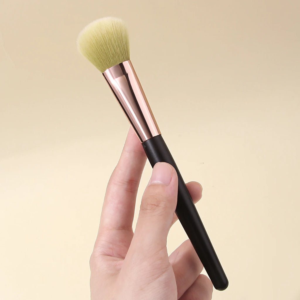 KOSSHOW Blush & Contour Brush | Soft Nylon, Wood Handle Blush Makeup Brush QXL