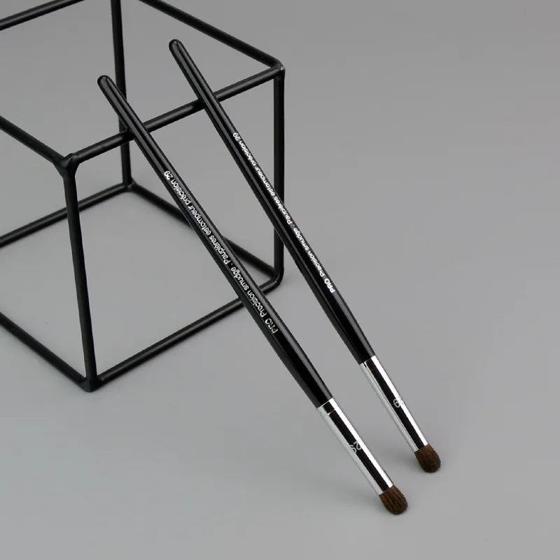 HeyBrush #29 Goat Hair Eye Smudge Brush | Precision Detail Eye Makeup Brush QXL