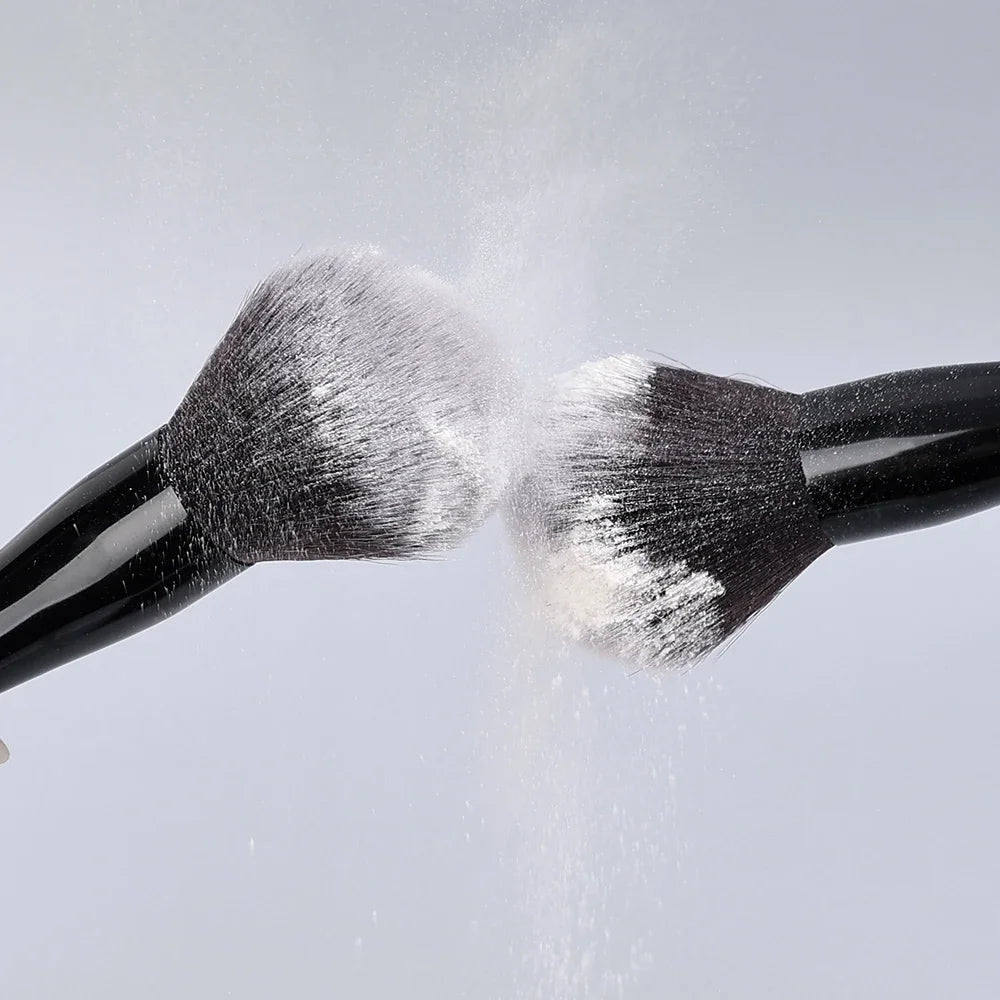Large Fluffy Loose Powder Brush – Blush & Highlighter Tool Loose Powder Brush QXL