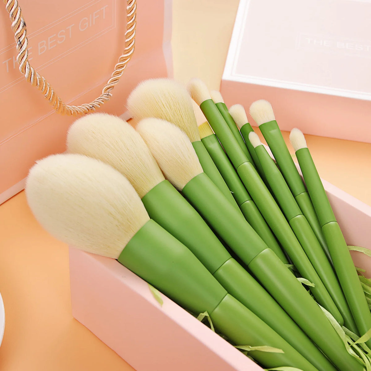 11-Pc Green Handle Makeup Brush Set | Powder Blush & Eyeshadow Makeup Brush Set QXL