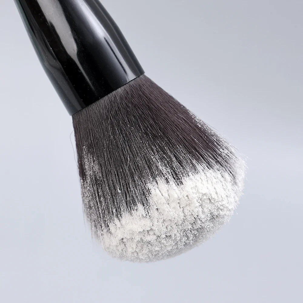 Large Fluffy Loose Powder Brush – Blush & Highlighter Tool Loose Powder Brush QXL