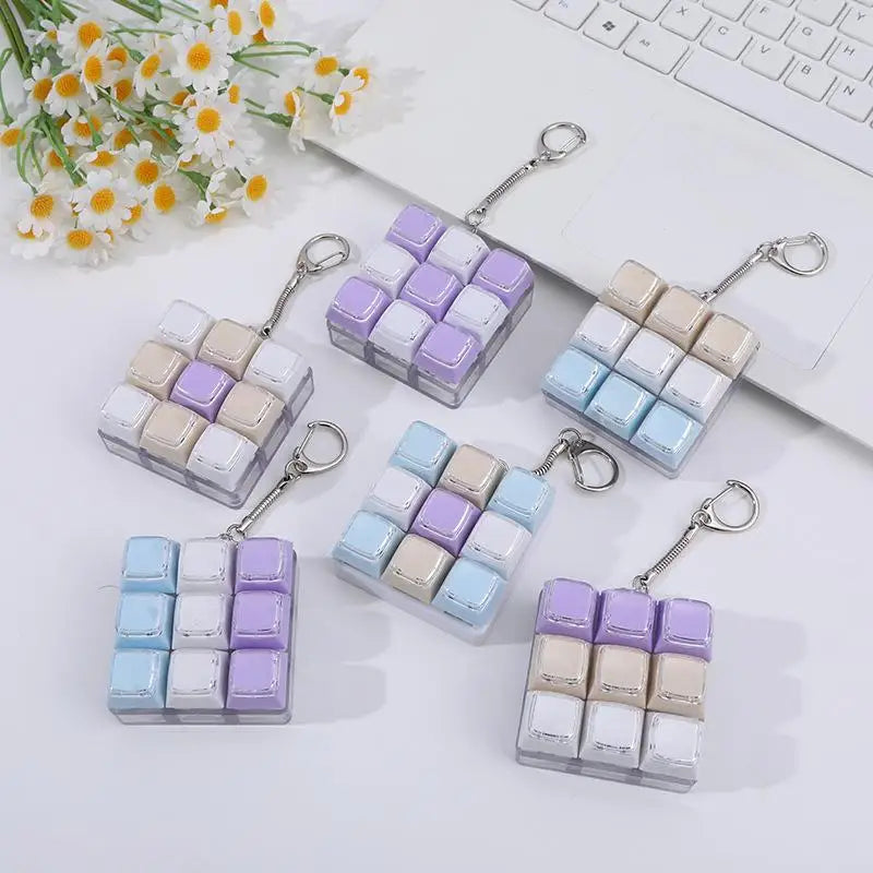 9-Key Mechanical Keyboard Keychain Fidget Toy Bag Charm Novelty Keychain Toy QXL