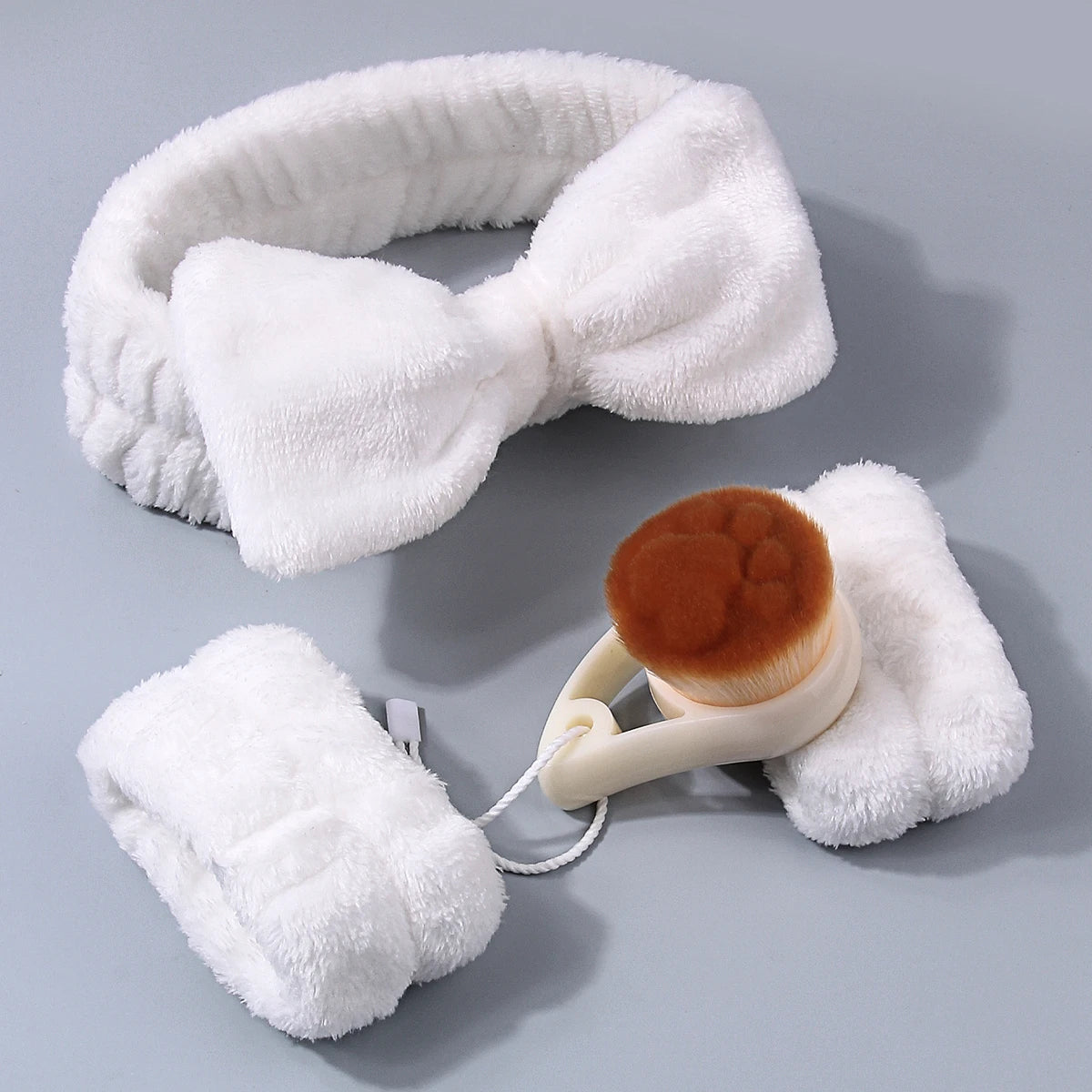 4-Pc Facial Cleansing Kit | Bow Headband, Wristbands & Brush Facial Cleansing Kit QXL