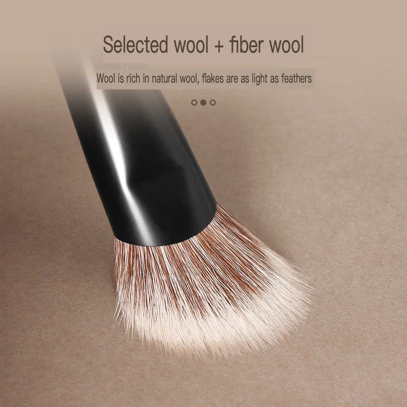 Sandalwood Pointed Blush & Contour Brush | Soft Goat Hair Blush Contour Brush QXL