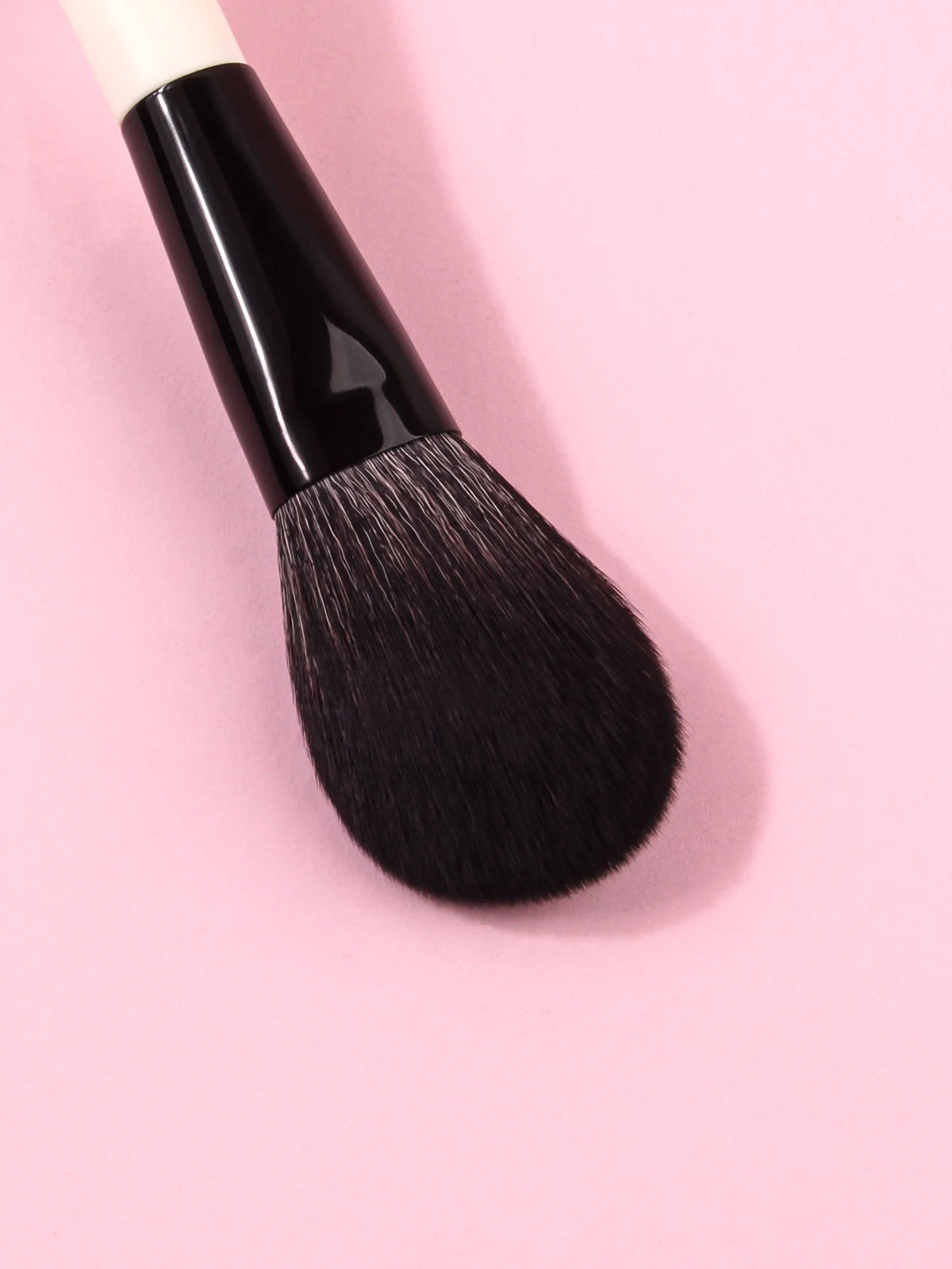 KOSSHOW Powder Brush | Loose Powder, Blush & Bronzer Powder Makeup Brush QXL