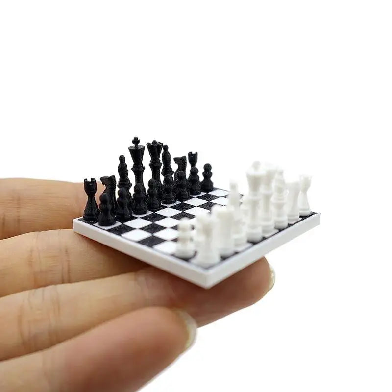 1:12 Miniature Dollhouse Chess Set | Life Scene Decoration Dollhouse Miniature QXL