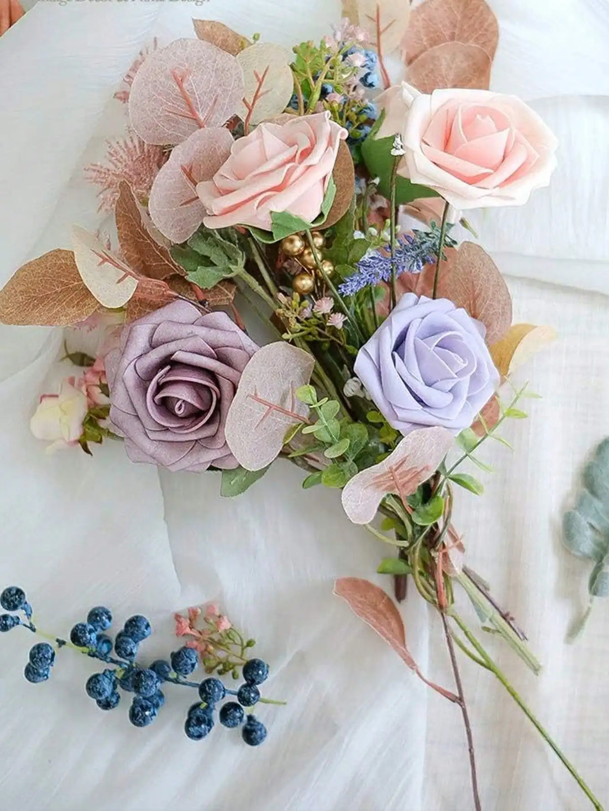 25-Pack Green Gradient Artificial Roses | Wedding & Party Décor Artificial Flowers QXL