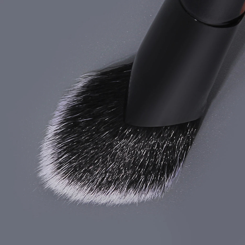 KOSSHOW Triangular Concealer & Foundation Brush | Nylon Concealer Brush QXL