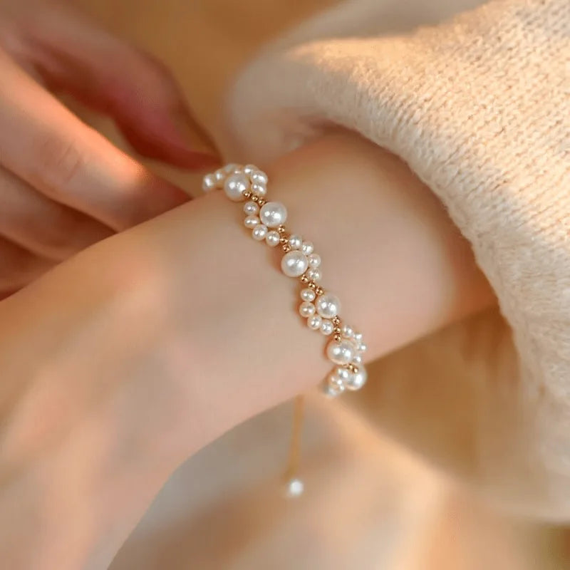 Elegant White Faux Pearl Beaded Bracelet | Unisex Strand Beaded Strand Bracelet QXL