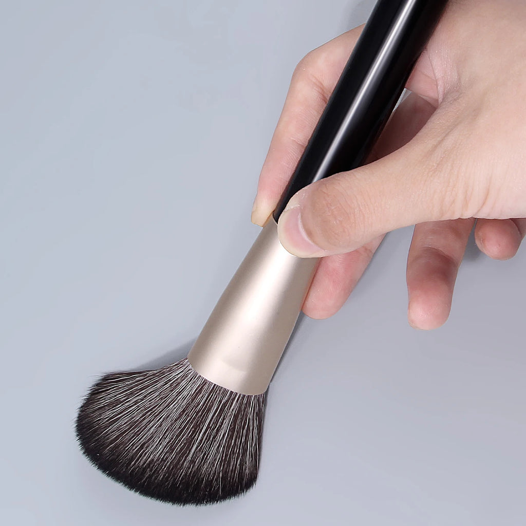 KOSSHOW Sloped Blush Brush – Wood Handle & Gold Ferrule Blush Makeup Brush QXL