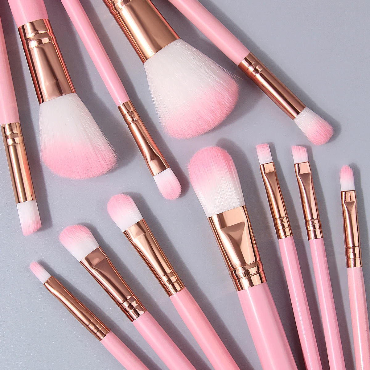 KOSSHOW 15-Pc Makeup Brush Set with Storage Case & Sponges Makeup Brush Set QXL