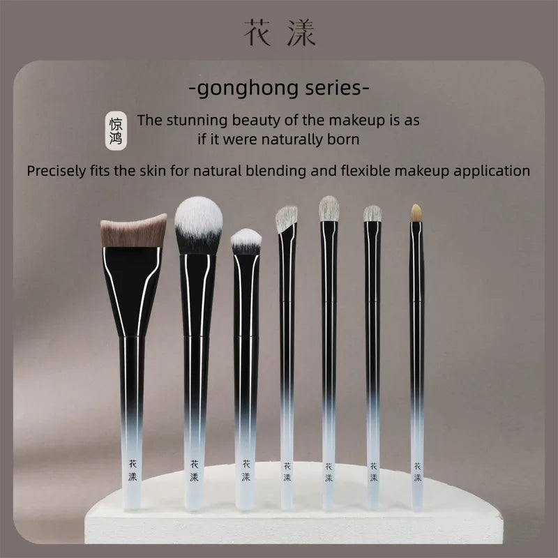 7-Piece Makeup Brush Set | Foundation Blush Eyeshadow Makeup Brush Set QXL