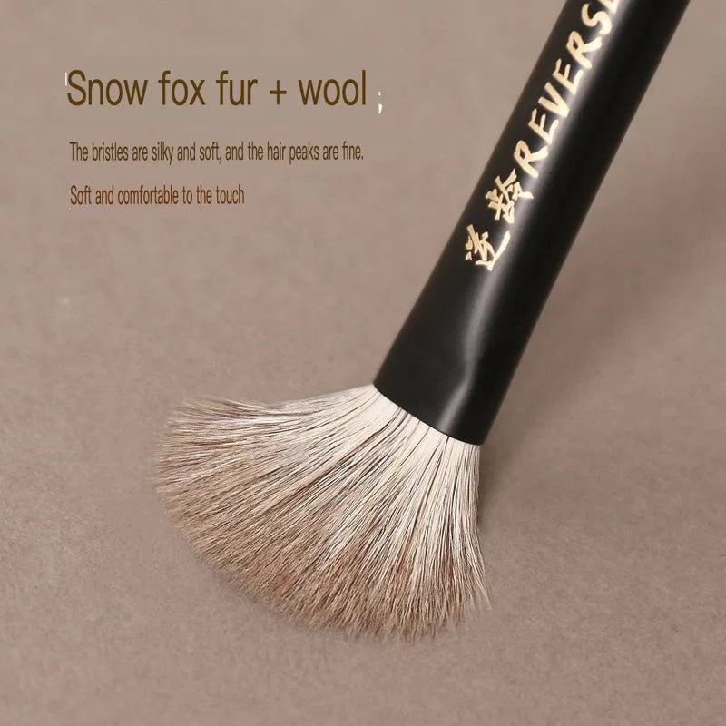 T29 Large Eyeshadow Brush | Soft Goat Hair Ebony Handle Eyeshadow Brush QXL