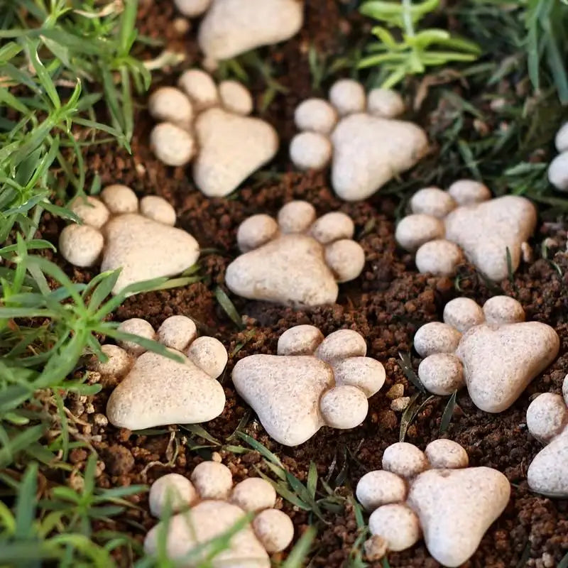 Cat Paw Stepping Stones | Resin Garden Decor 2 or 12 Pack Garden Stepping Stones QXL