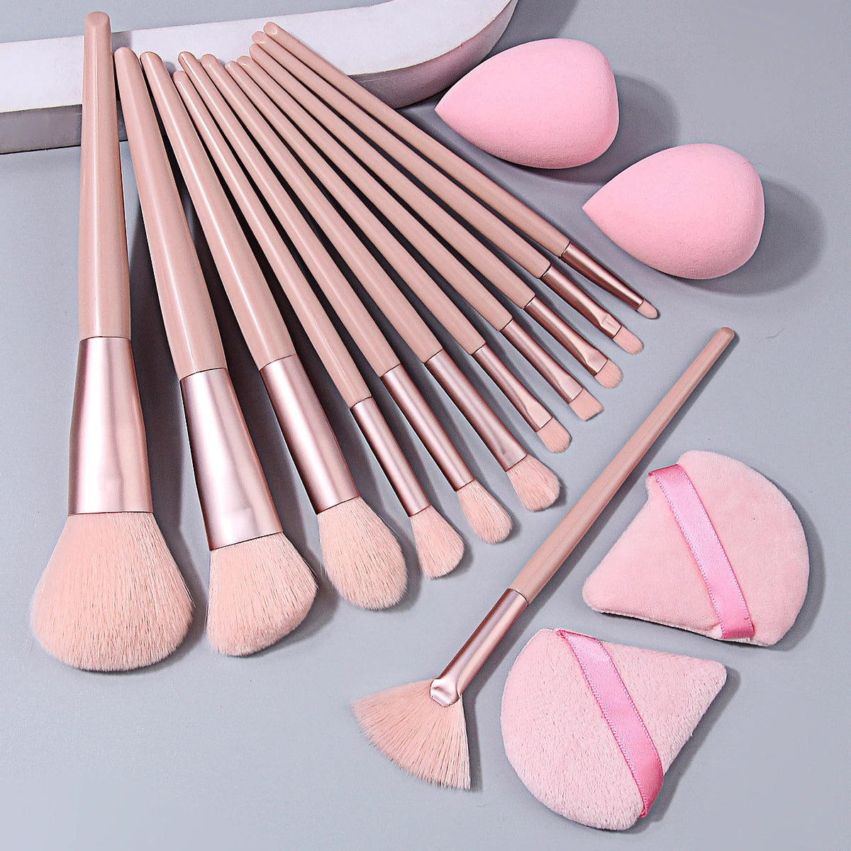 16-Pc Pink Makeup Brush Set with Sponges & Powder Puffs Makeup Brush Set QXL