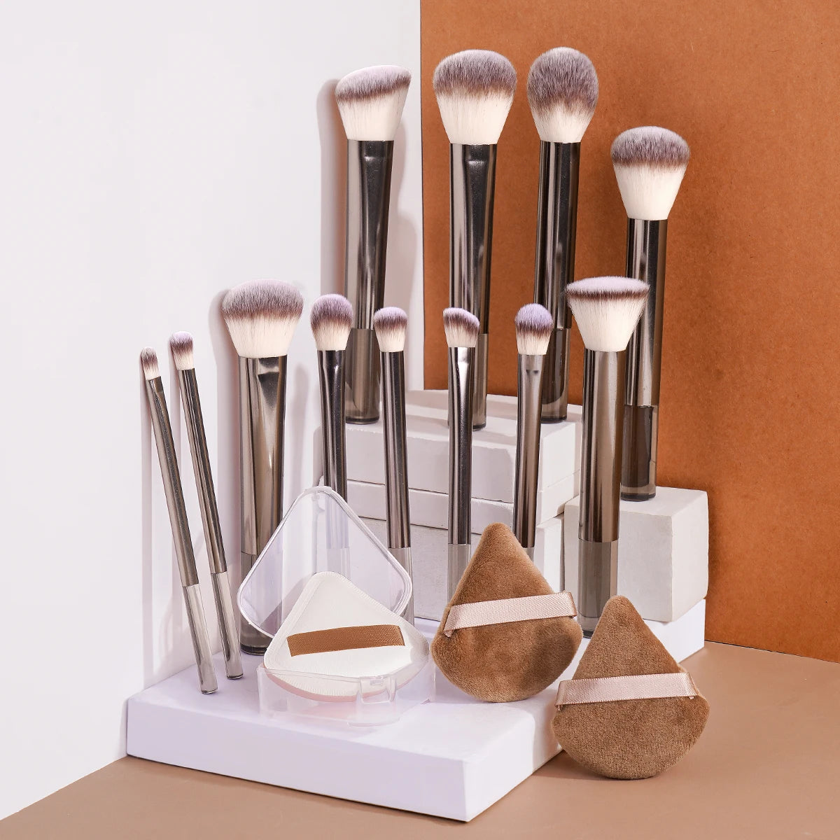MAANGE 15-Pc Makeup Brush Kit | Kabuki, Puff & More Makeup Brush Kit QXL Champagne-1