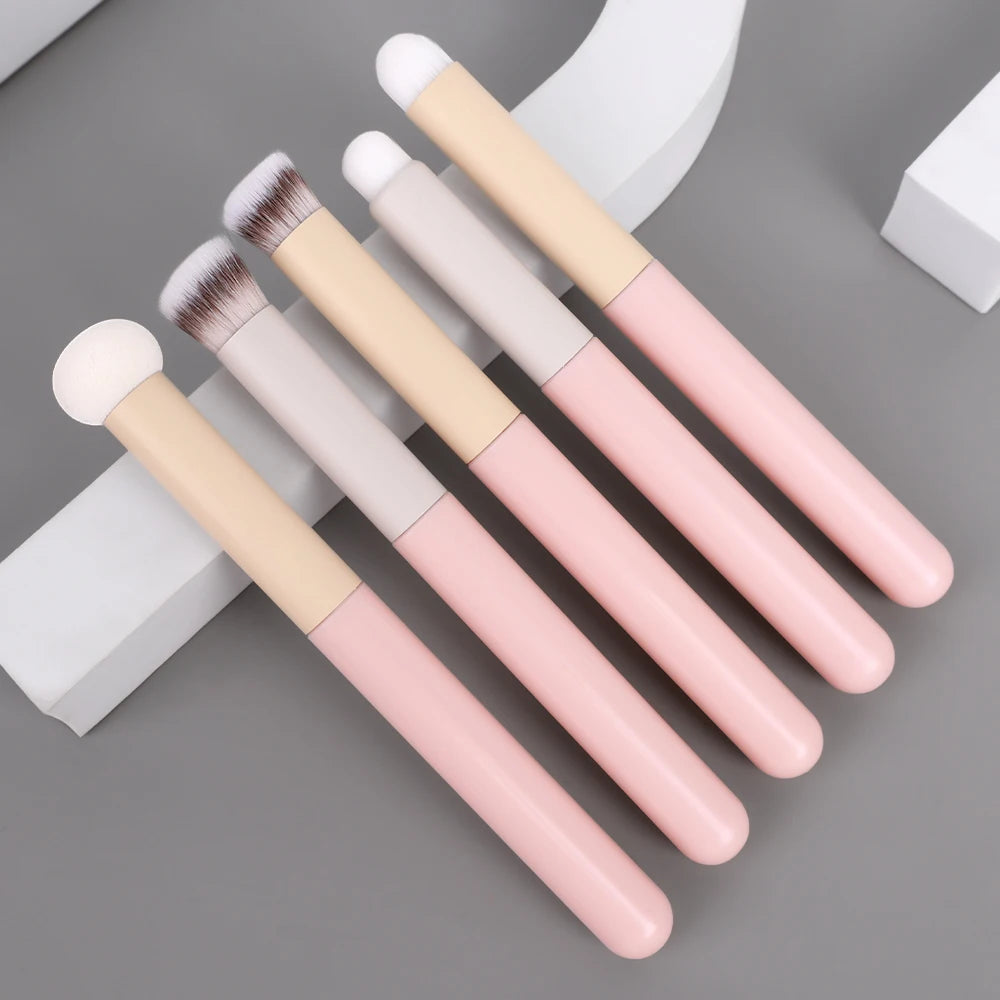 Sponge Concealer & Lip Brush | Wet Dry Face Blending Tool Makeup Brush QXL