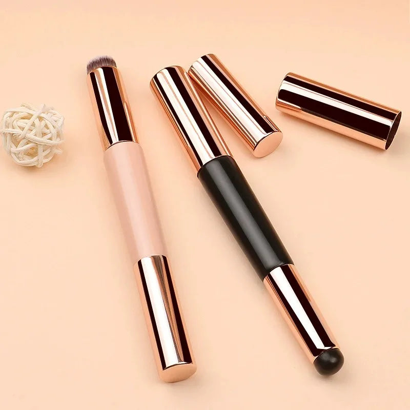 2-in-1 Silicone Lip & Concealer Brush | Wood Handle Travel Cap Lip & Concealer Brush QXL