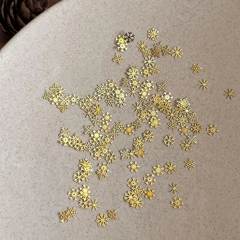 100-Pc Snowflake Rivet Nail Charms | Gold & Silver Christmas Nail Art Charms QXL Gold