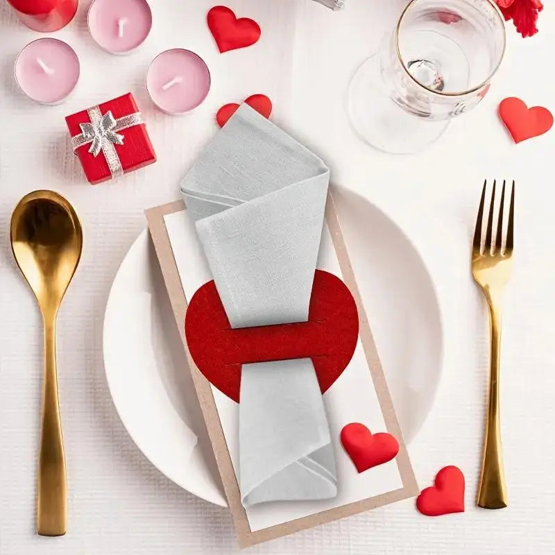 10-Pack Heart-Shaped Felt Cutlery Sleeves | Party Table Decor Cutlery Sleeve Set QXL