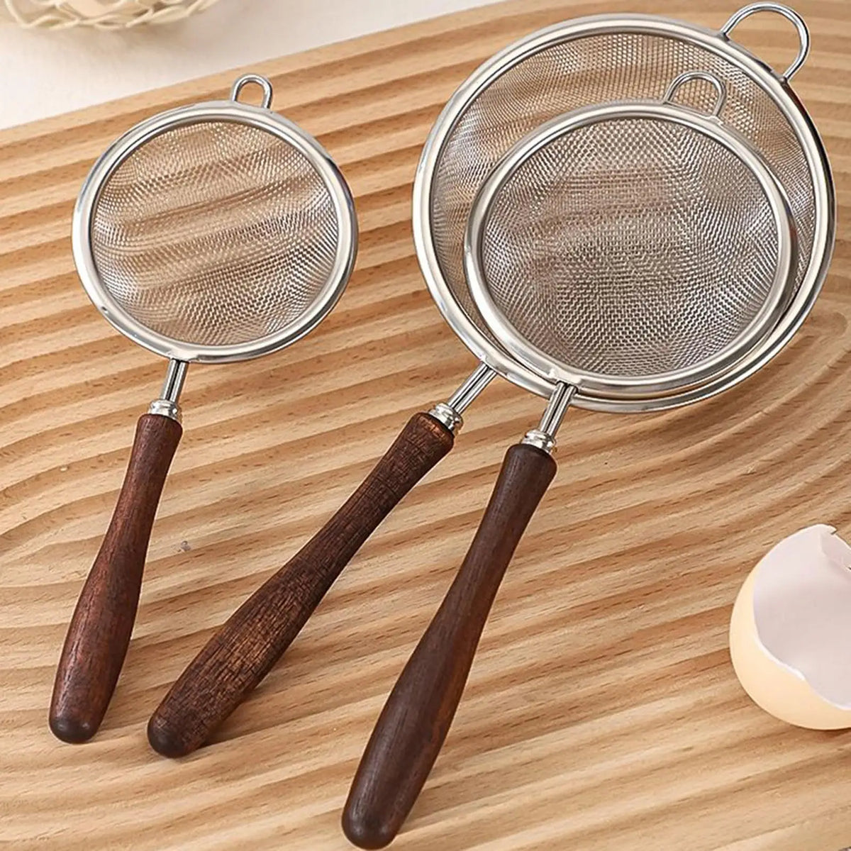 Fine Mesh Strainer Stainless Steel & Walnut Handle | 3 Sizes Mesh Strainer QXL L