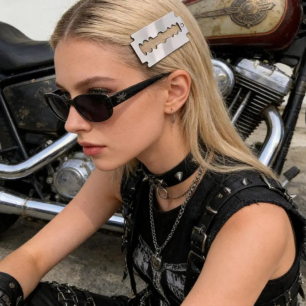 Y2K Punk Razor Blade Hair Clip | Gothic Acrylic Barrette Gothic Hair Barrette QXL