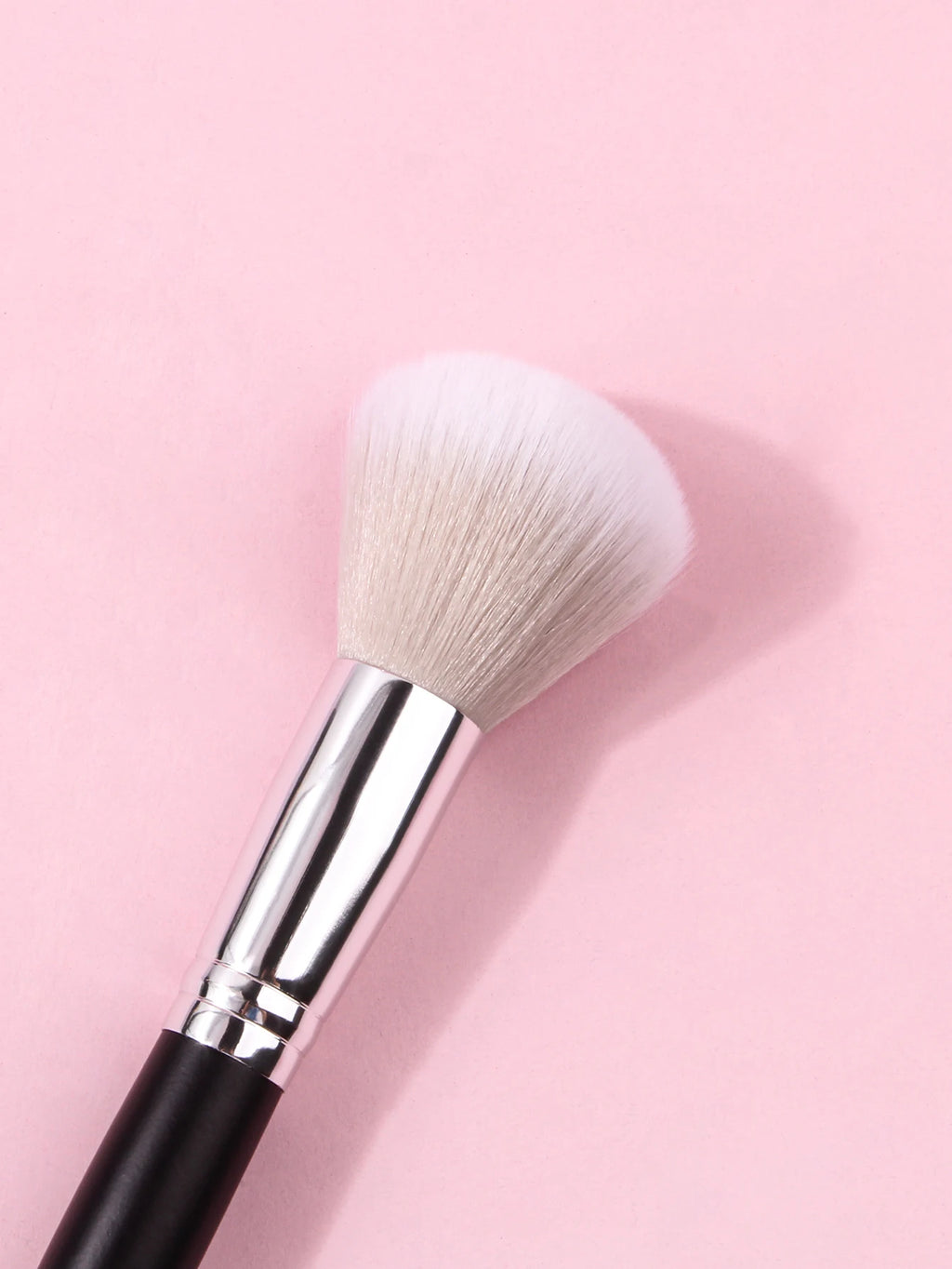 KOSSHOW Blush Brush – Powder & Contour | Wooden Handle Makeup Brush QXL
