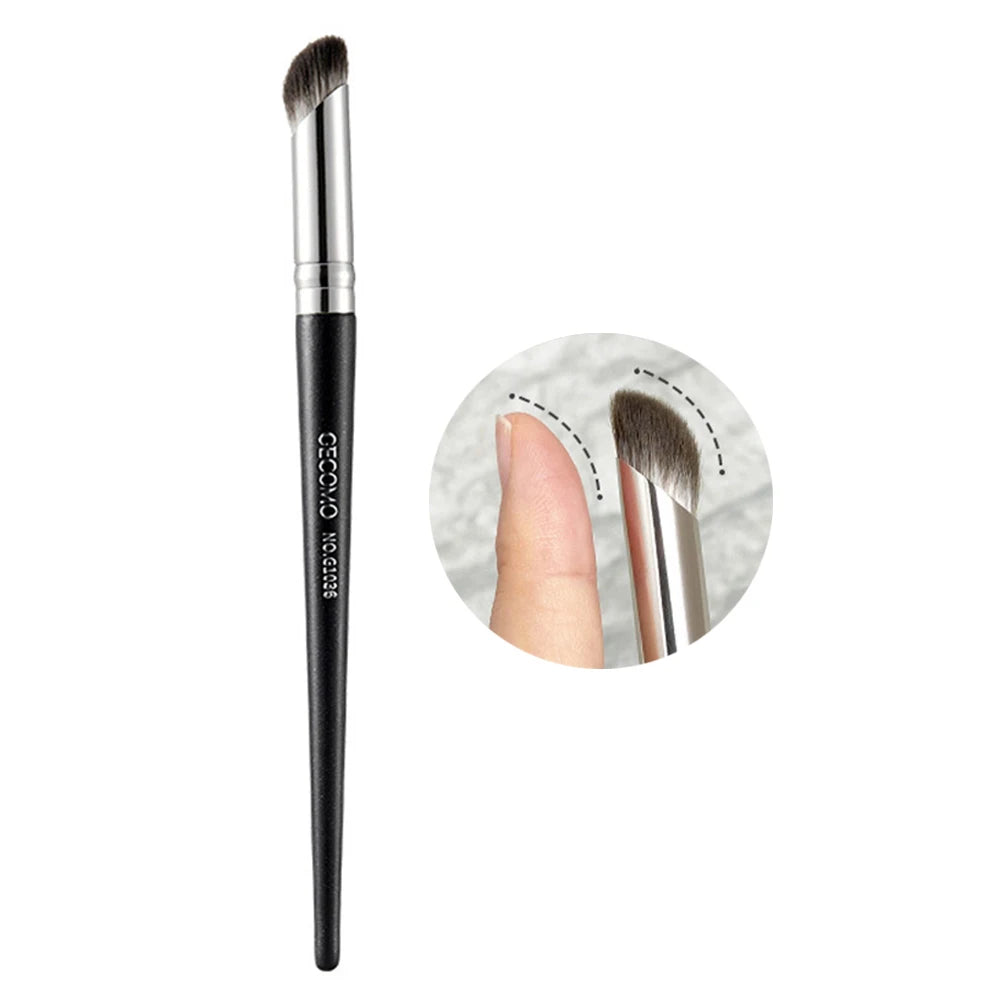Triangle Cone Concealer Brush | Soft Fiber Face Detail Brush Concealer Makeup Brush QXL 03