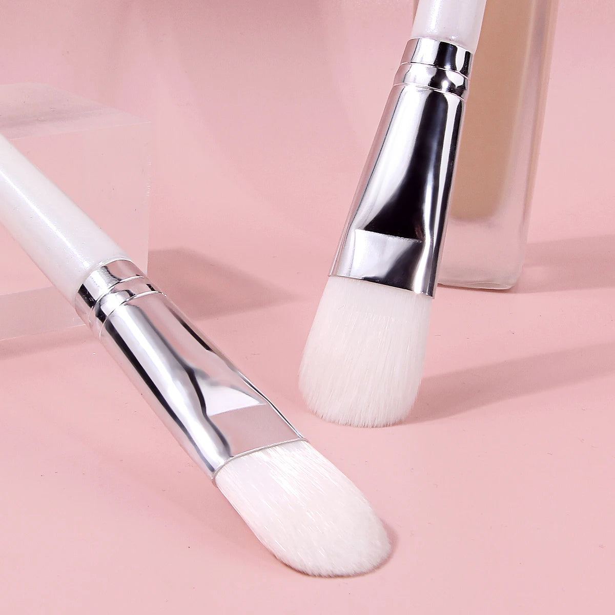 KOSSHOW 2-Pack Foundation Brush Set | Wood Handle, Nylon Foundation Brush Set QXL